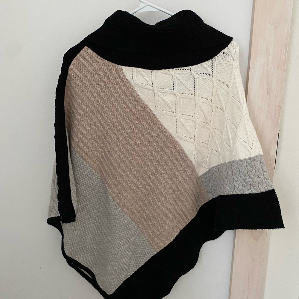 Coldwater Creek Poncho Knit Sweater One Size - Picture 3 of 3